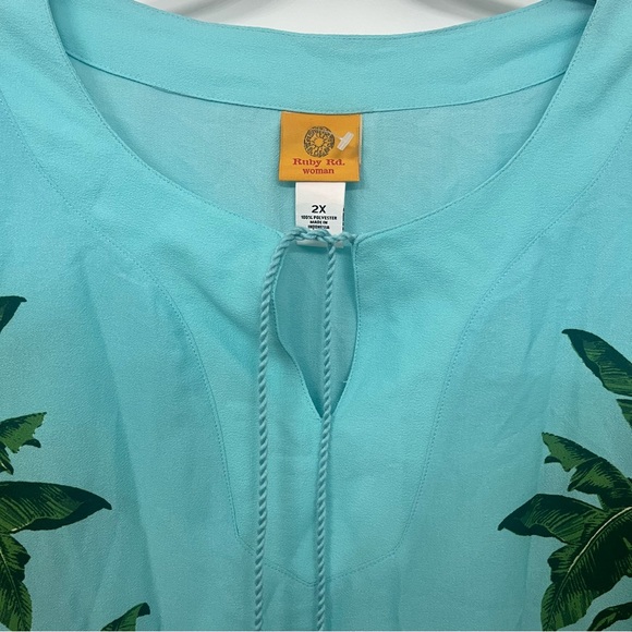 Women’s paradise Palms Tunic - Picture 7 of 7